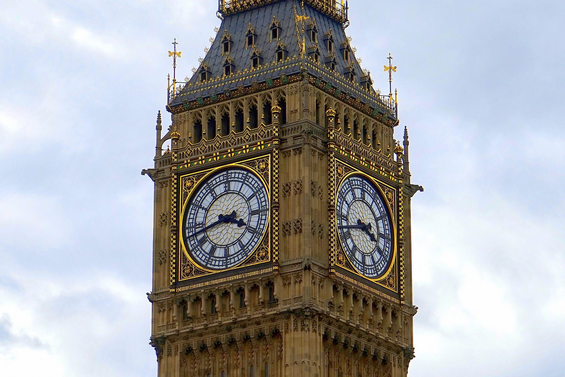 big-ben-2375433_1920.jpg